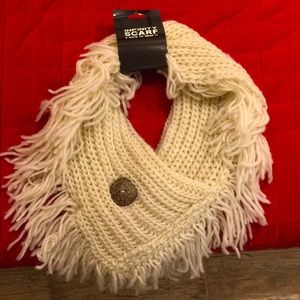 White infinity scarf with tag. Brand new